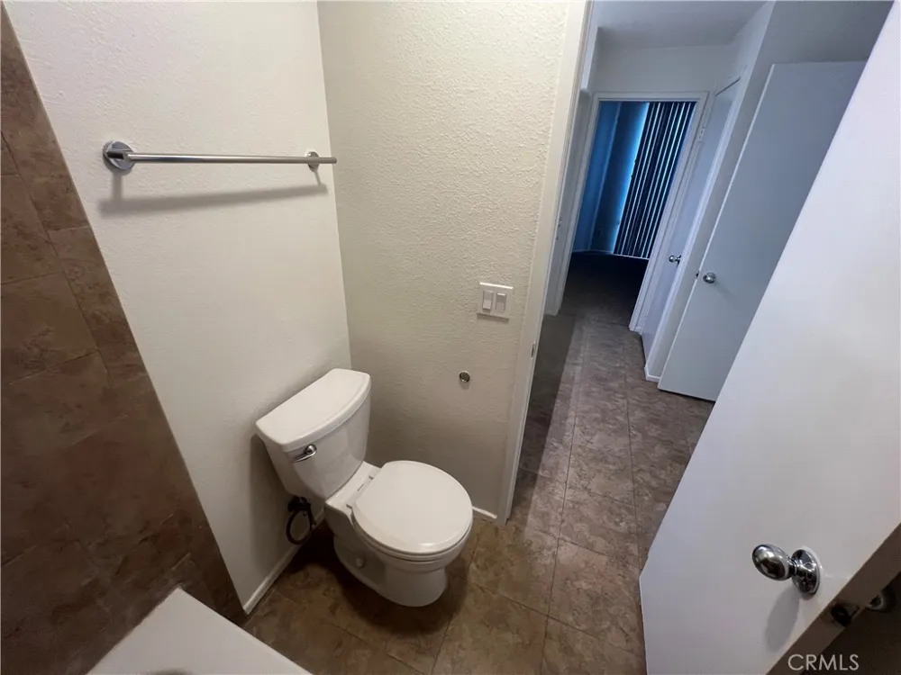 24151 Del Monte Valencia, CA 91355