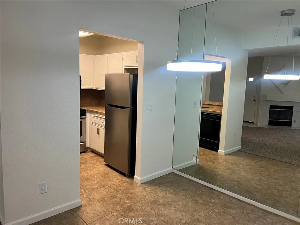 24151 Del Monte Valencia, CA 91355