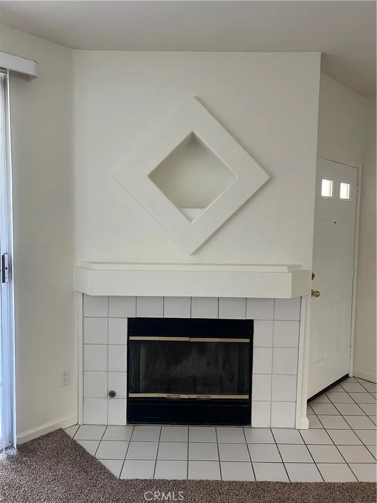 24151 Del Monte Valencia, CA 91355