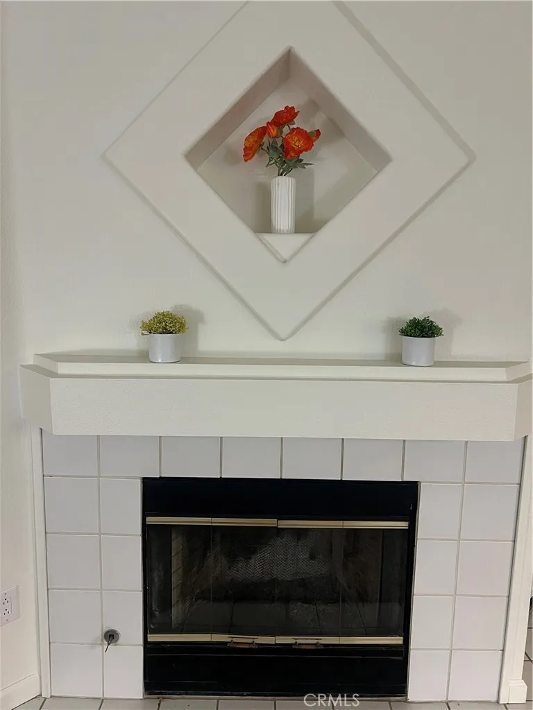 24151 Del Monte Valencia, CA 91355