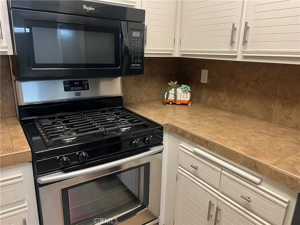 24151 Del Monte Valencia, CA 91355