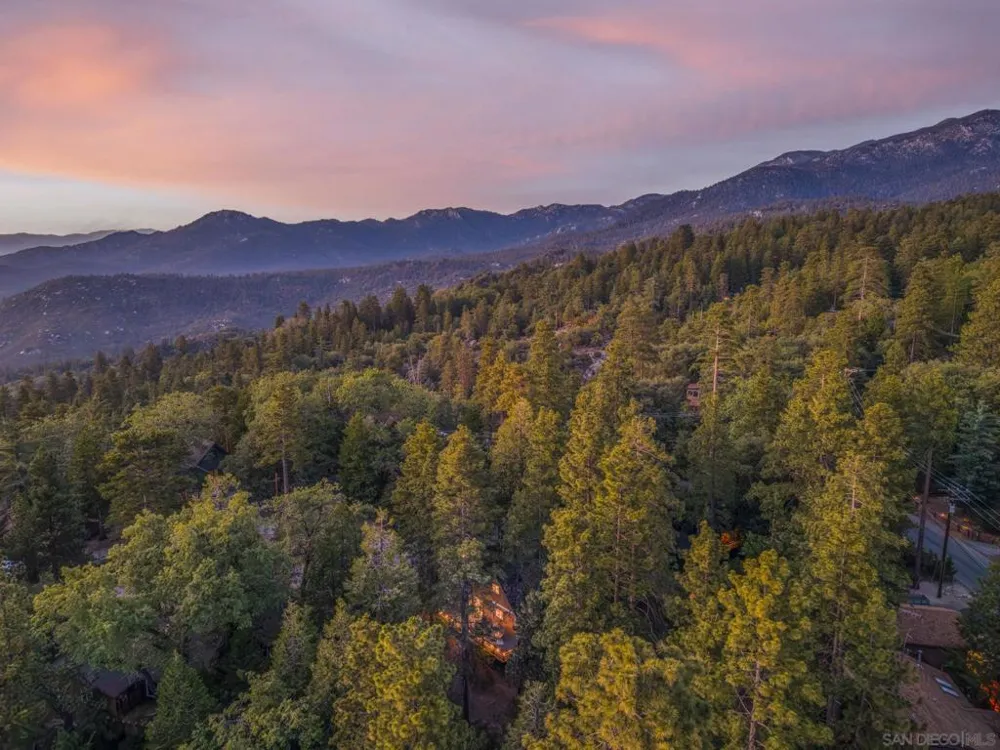 52275 Sylvan Way Idyllwild, CA 92549