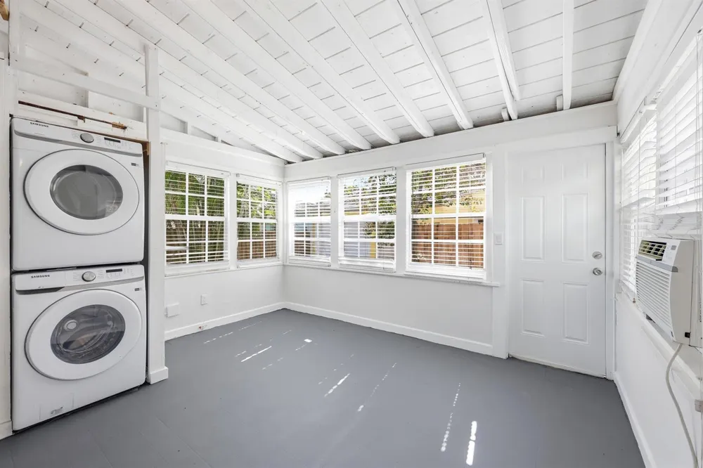 918 K STREET 