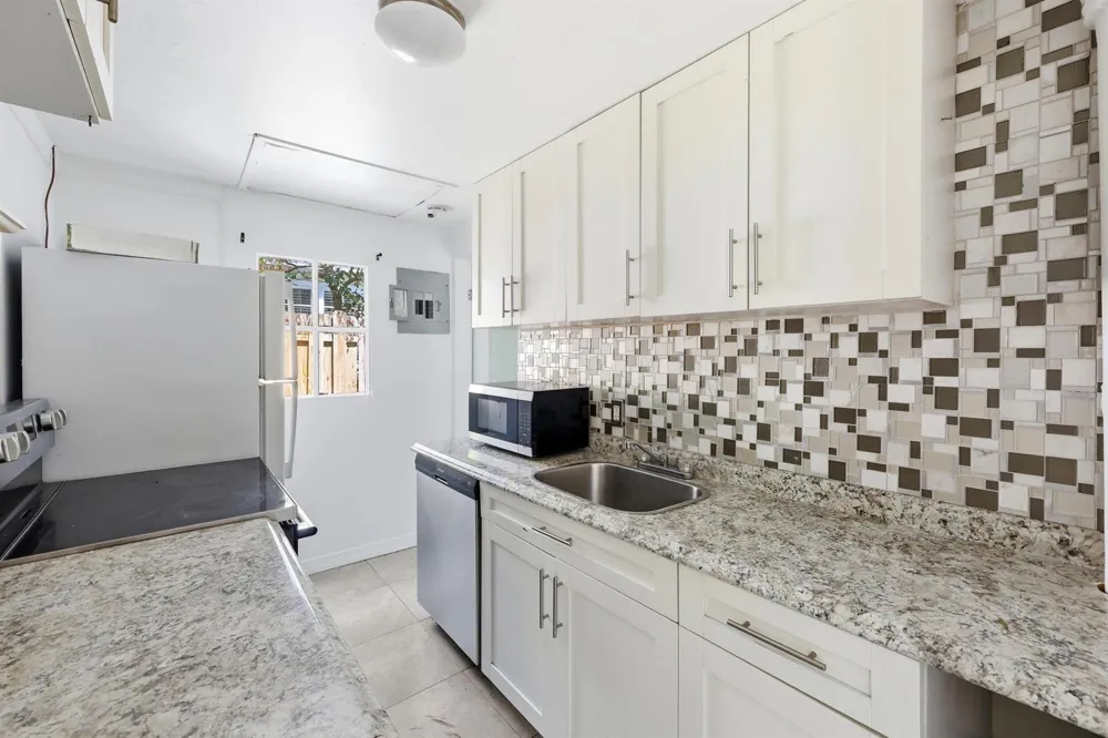 918 K STREET 