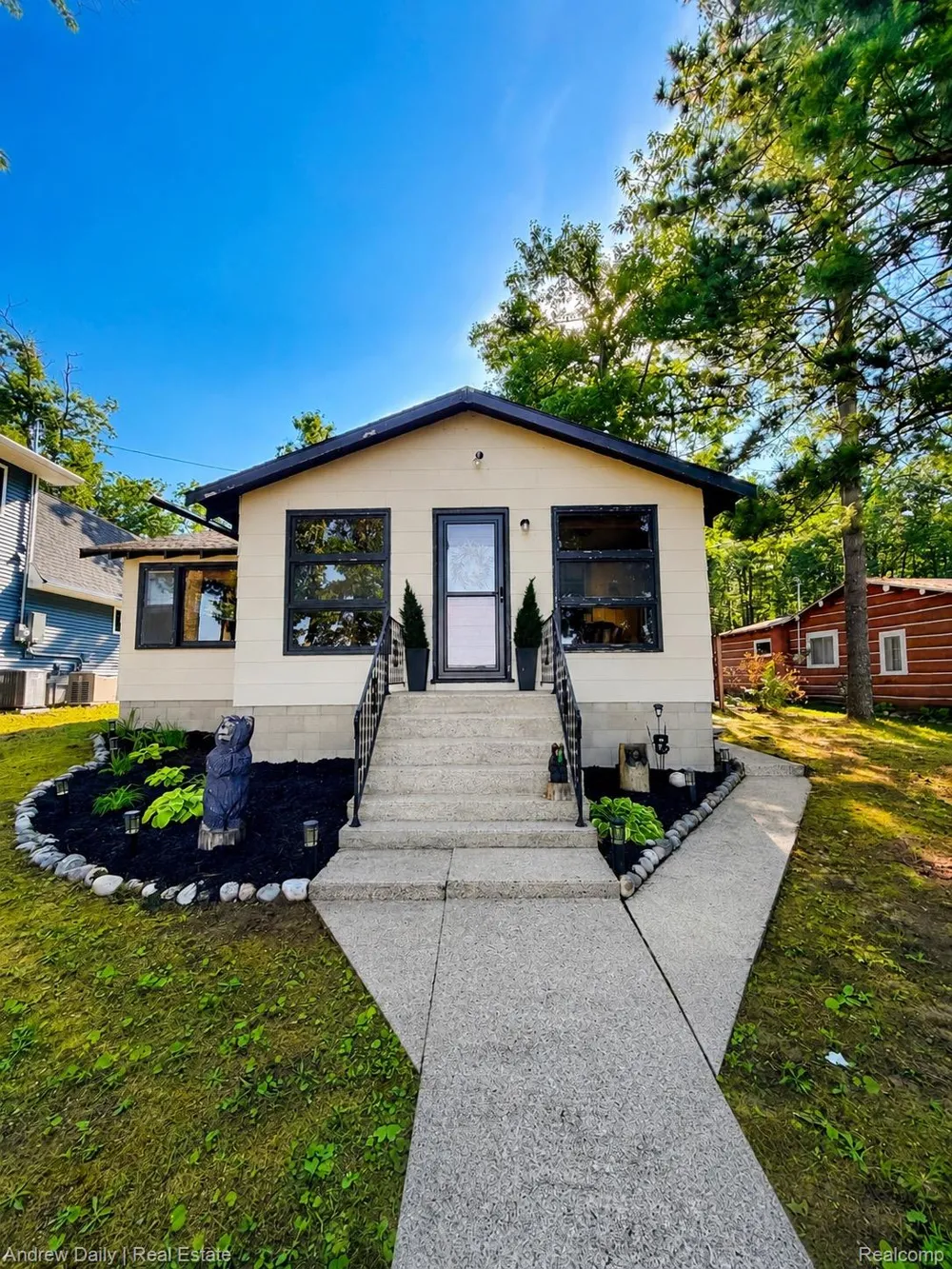 1781 Memory Lane Albert Township, MI 49756