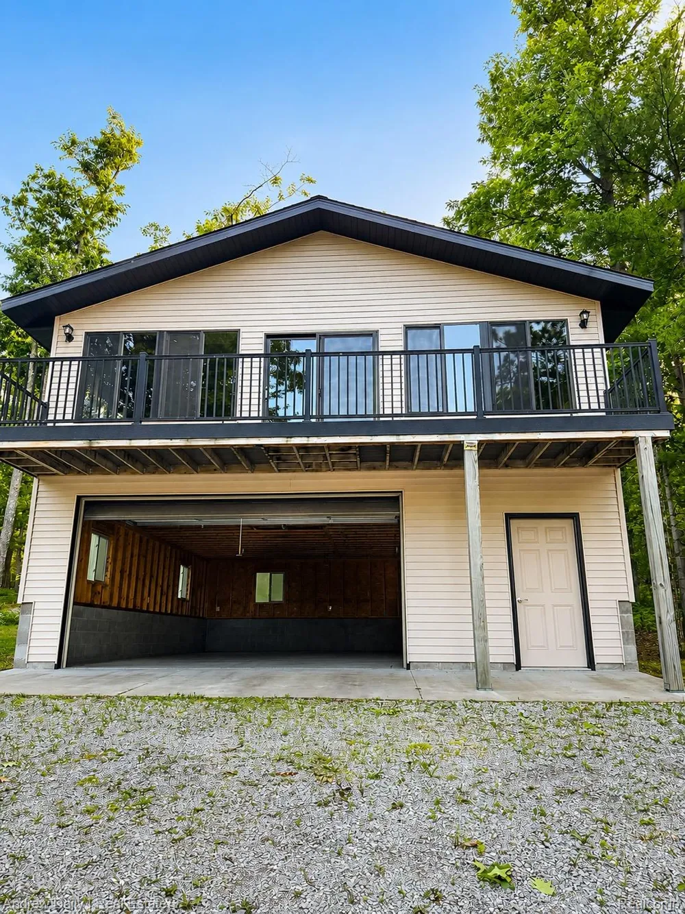 1781 Memory Lane Albert Township, MI 49756