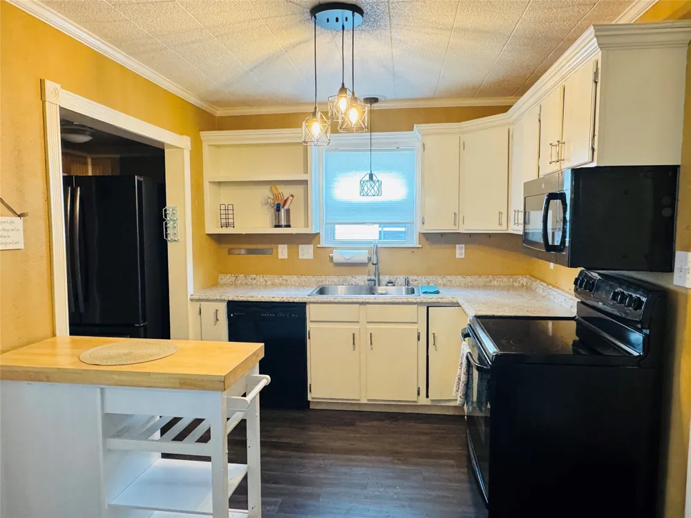 1007 Johnson Street Mineola, TX 75773