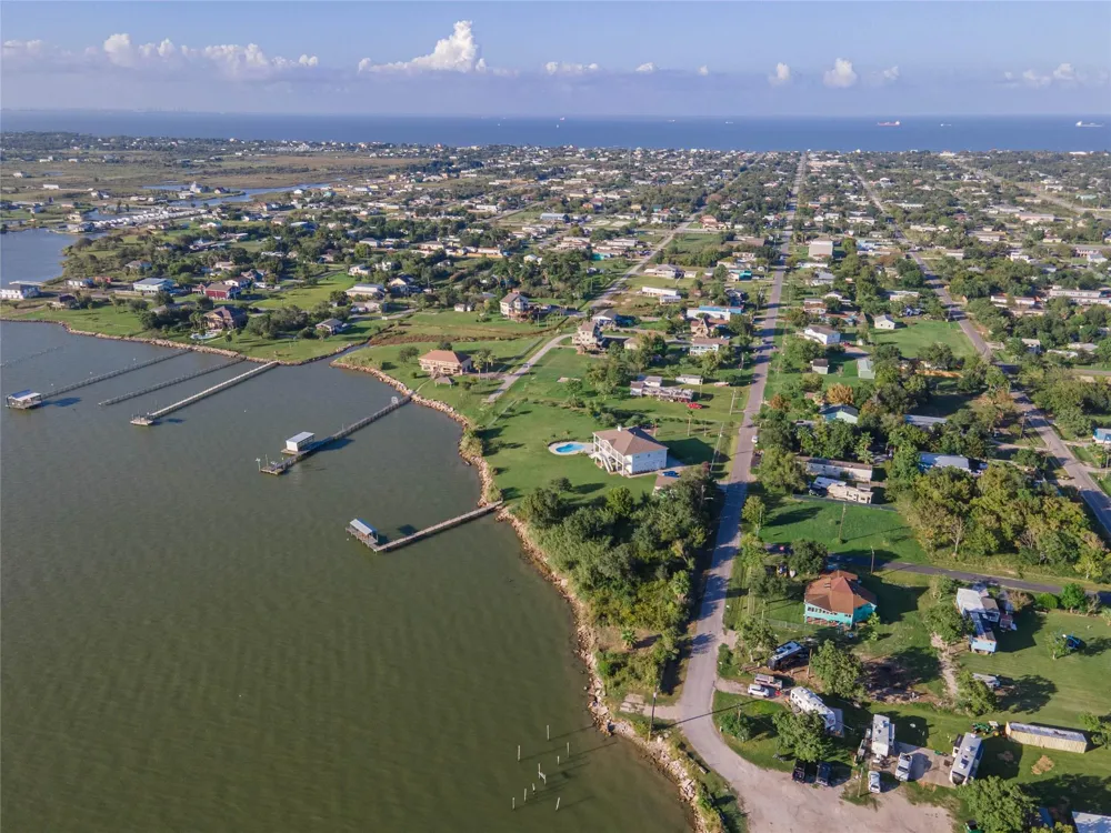 12th San Leon, TX 77539