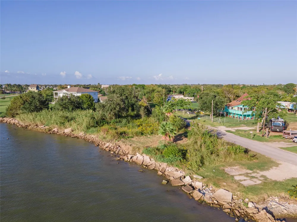 12th San Leon, TX 77539
