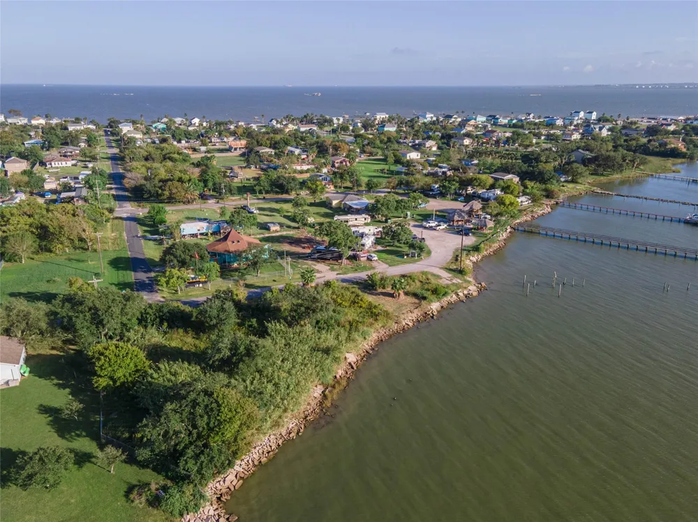 12th San Leon, TX 77539