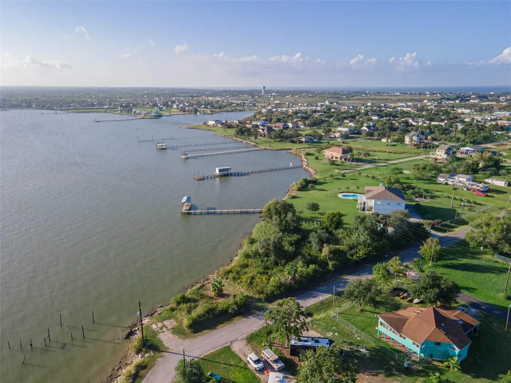 12th San Leon, TX 77539