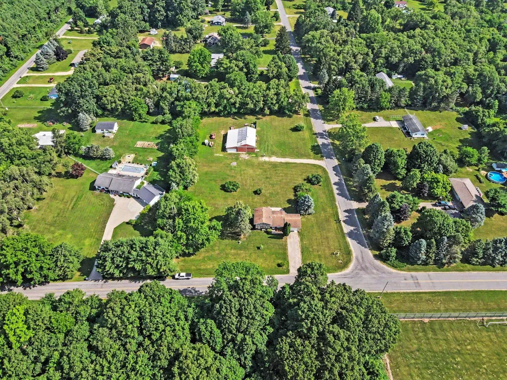 34792 Mill Lake Road Gobles, MI 49055