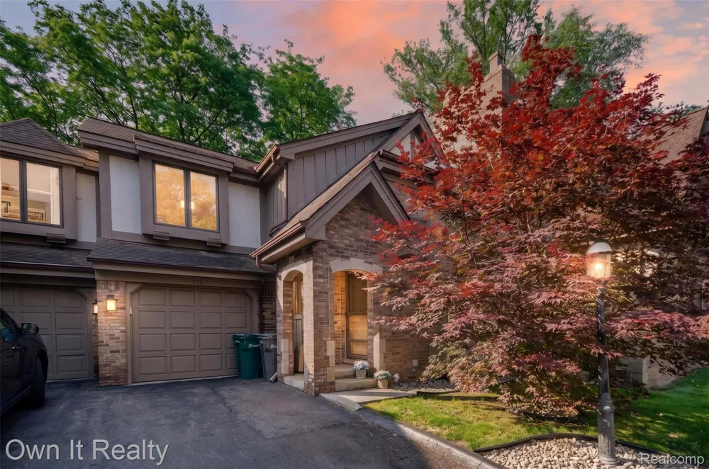 718 S Military Street Dearborn City, MI 48124