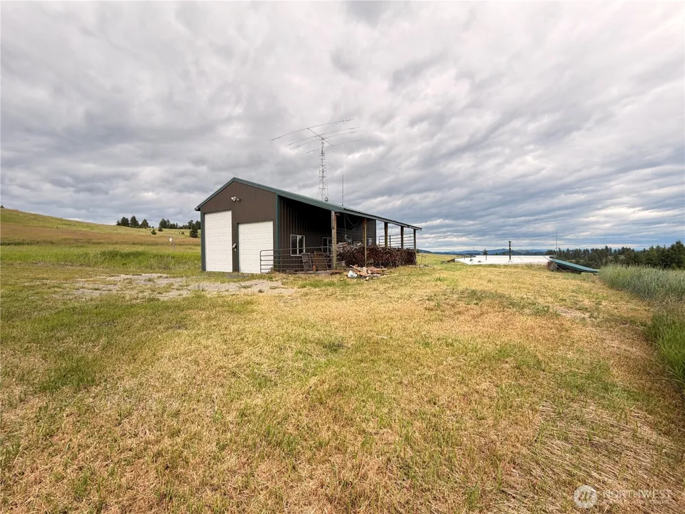 12 S Teal Lake Road Oroville, WA 98844