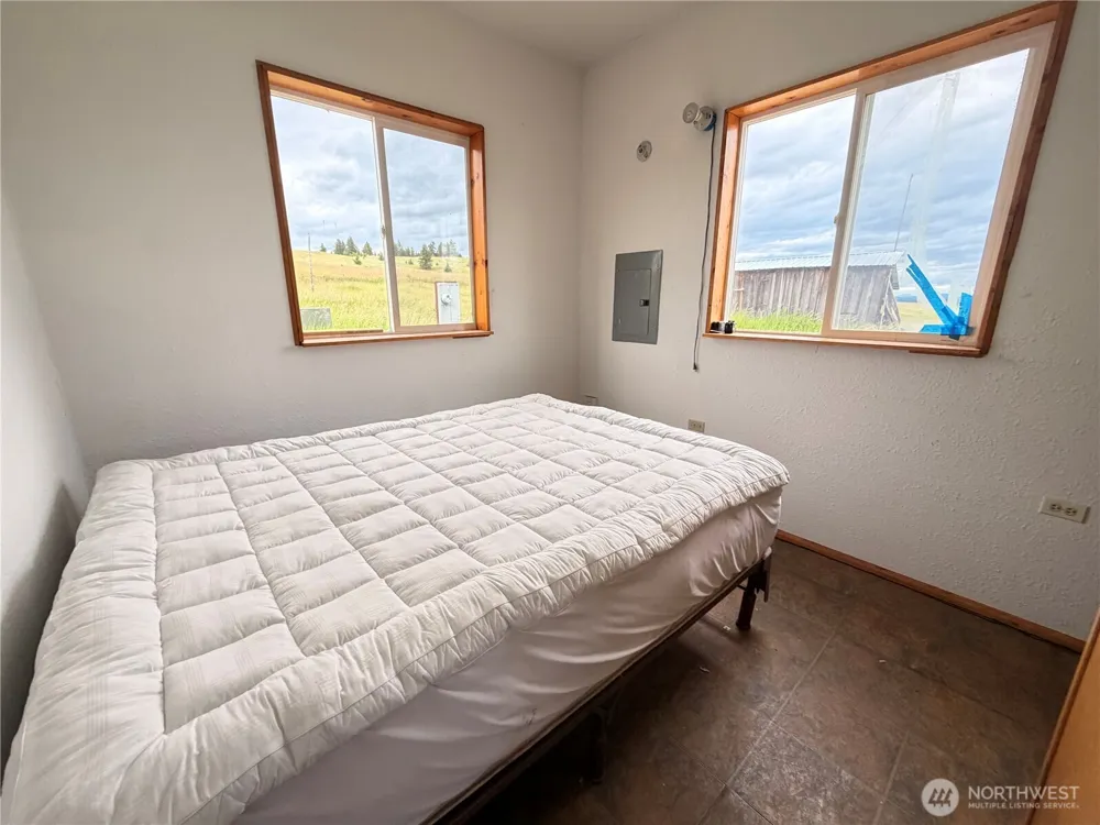 12 S Teal Lake Road Oroville, WA 98844