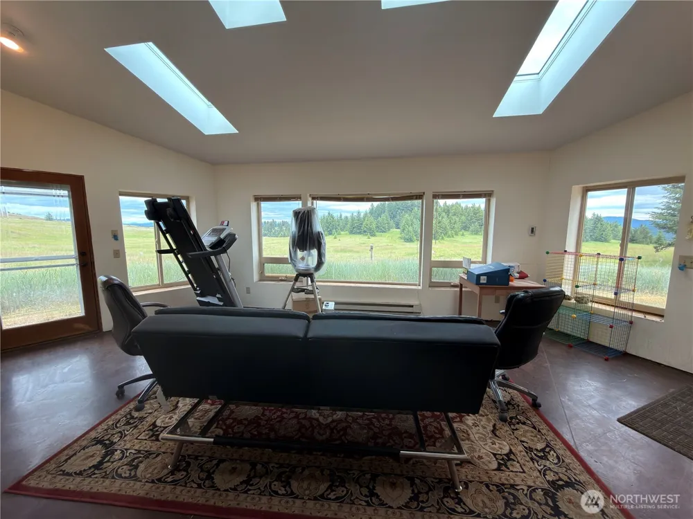 12 S Teal Lake Road Oroville, WA 98844