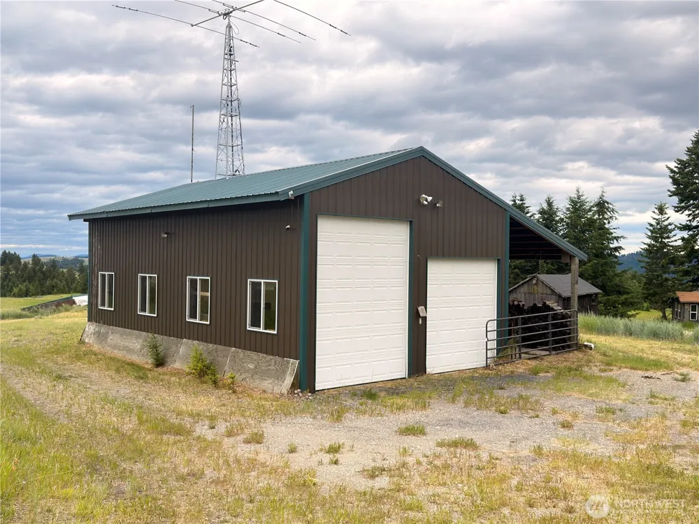 12 S Teal Lake Road Oroville, WA 98844