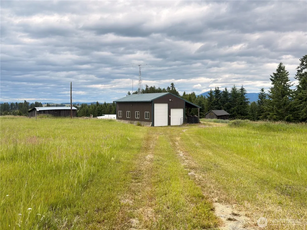 12 S Teal Lake Road Oroville, WA 98844