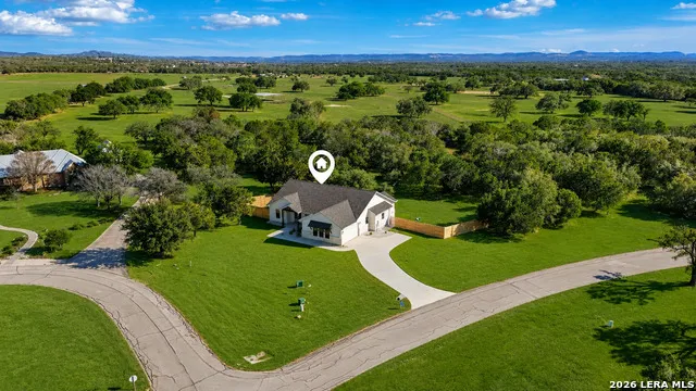 389 RIO CIR Pipe Creek, TX 78063