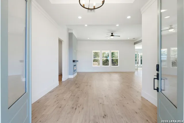 389 RIO CIR Pipe Creek, TX 78063