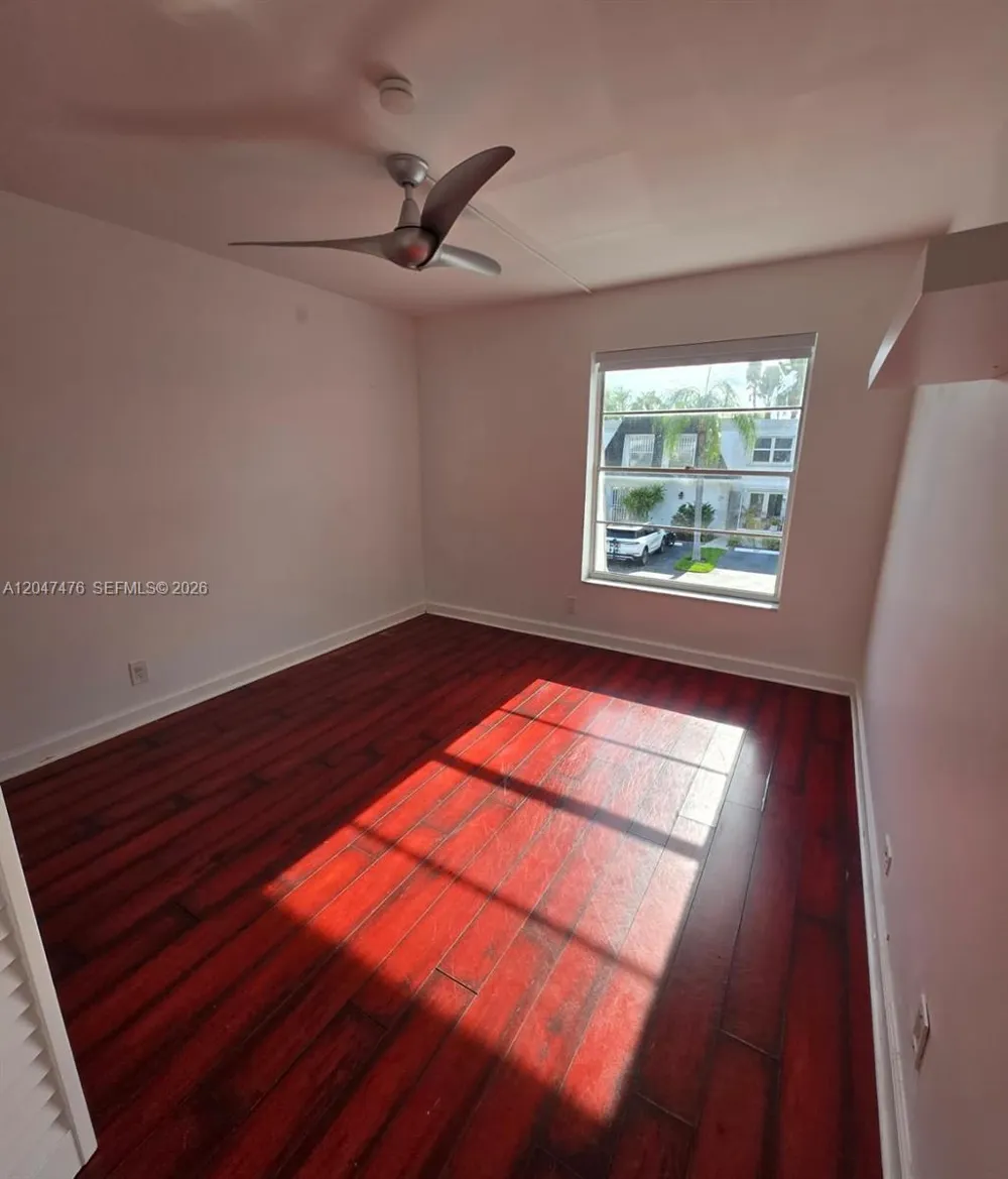 926 NE 27th Ave #926 Hallandale Beach, FL 33009