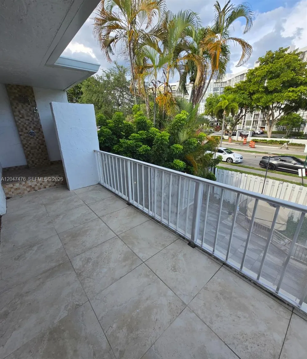 926 NE 27th Ave #926 Hallandale Beach, FL 33009