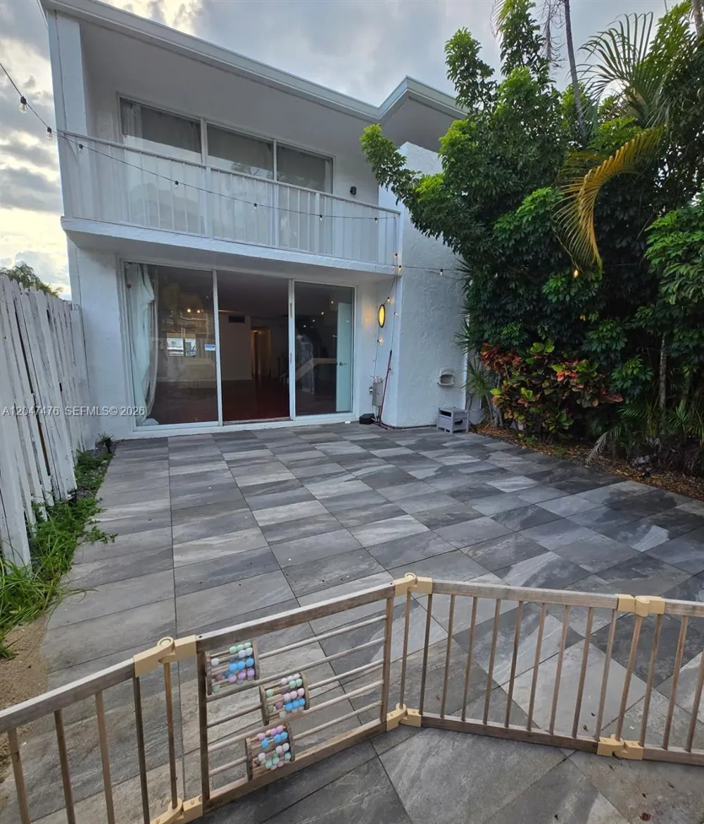 926 NE 27th Ave #926 Hallandale Beach, FL 33009