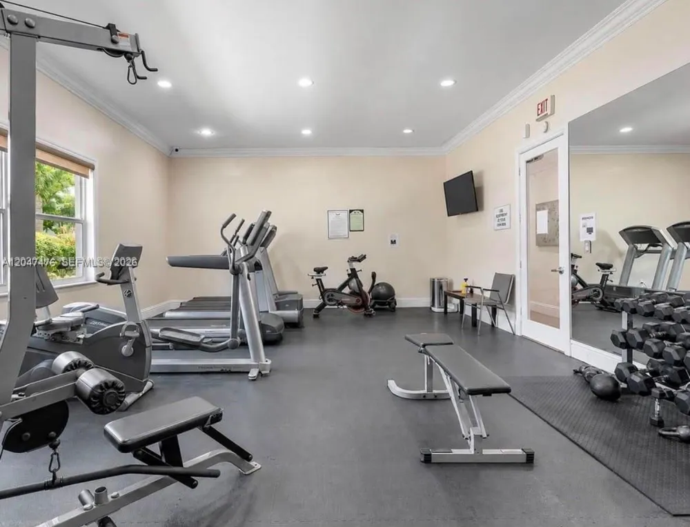 926 NE 27th Ave #926 Hallandale Beach, FL 33009