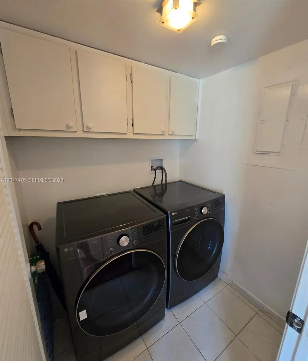 926 NE 27th Ave #926 Hallandale Beach, FL 33009