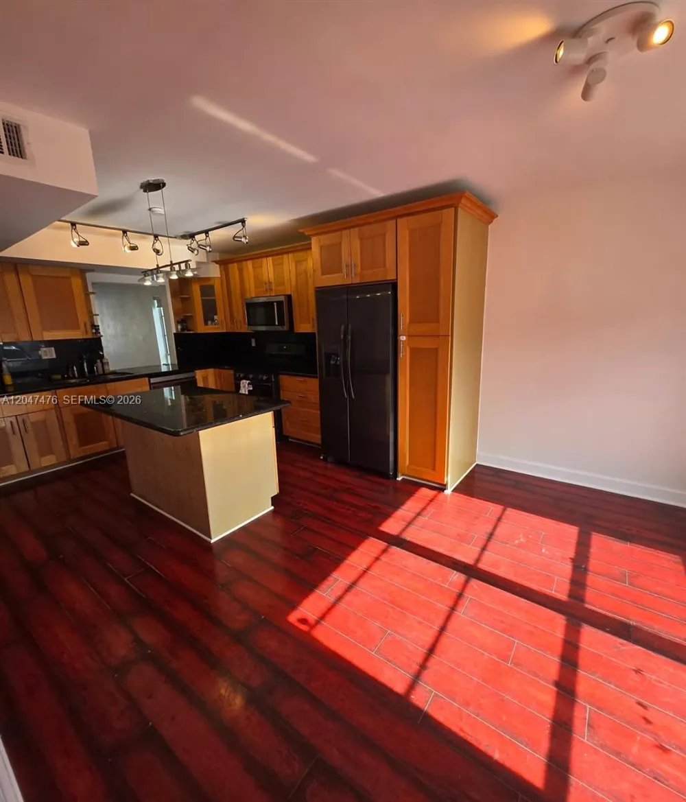 926 NE 27th Ave #926 Hallandale Beach, FL 33009