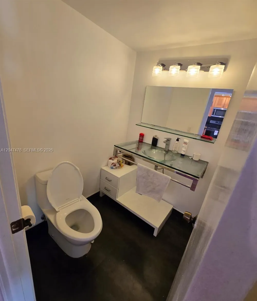 926 NE 27th Ave #926 Hallandale Beach, FL 33009