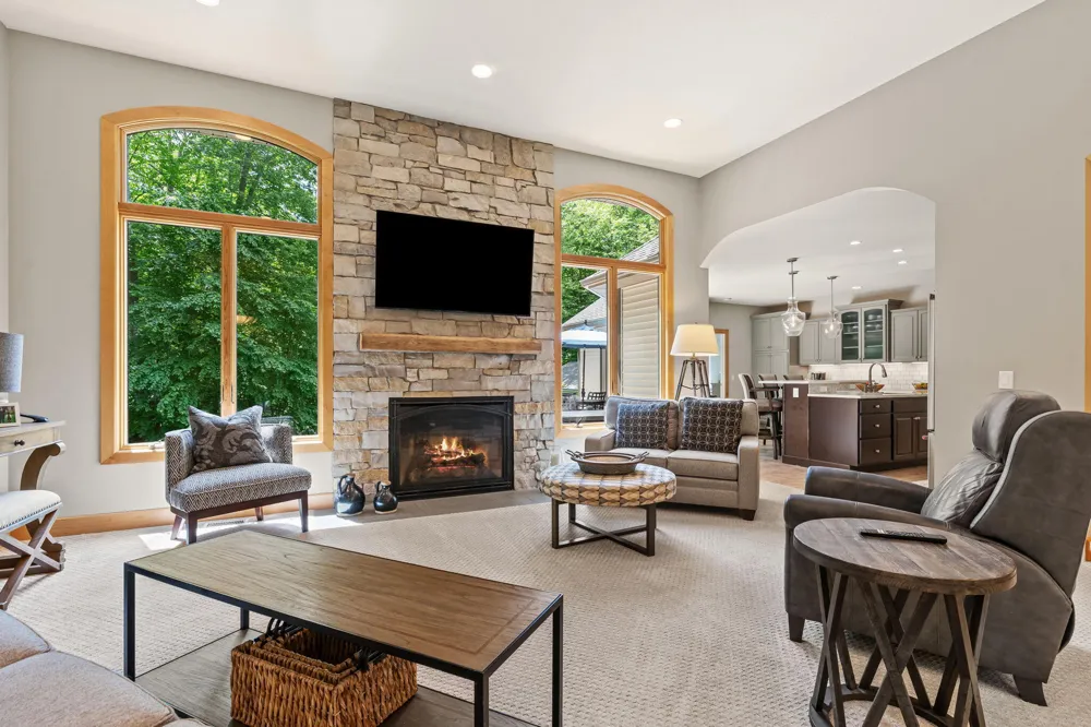 16528 Hemlock Drive Spring Lake, MI 49456