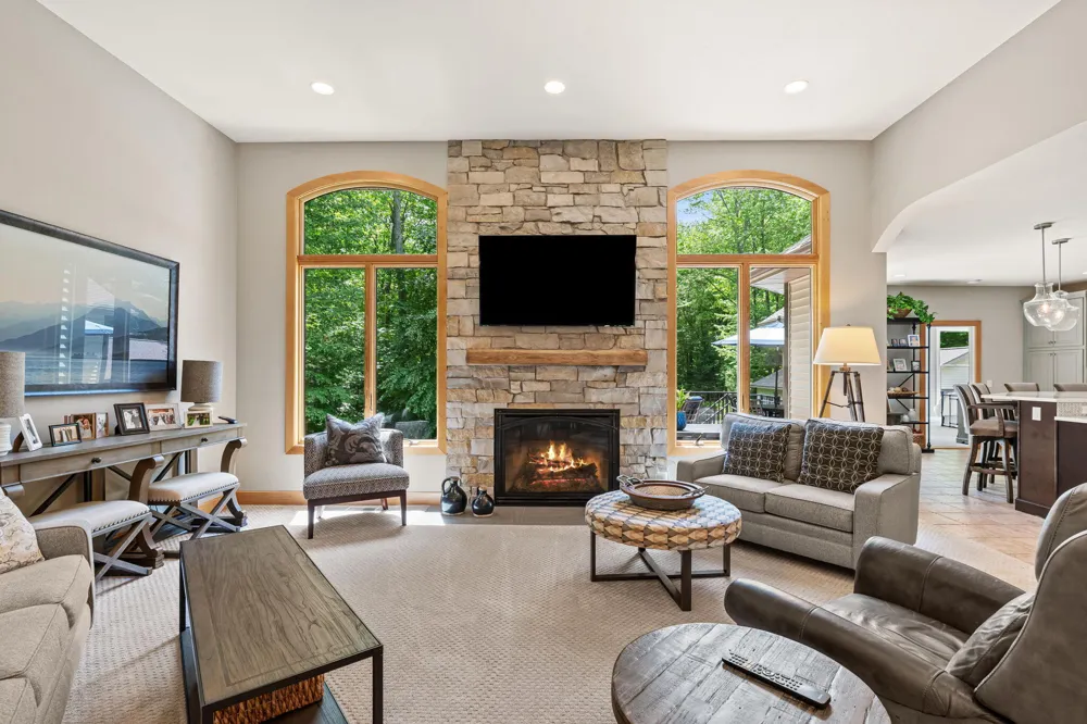 16528 Hemlock Drive Spring Lake, MI 49456