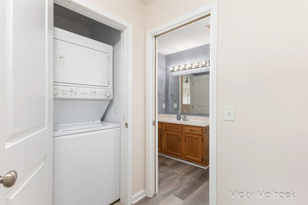 335 E North Street Hastings, MI 49058