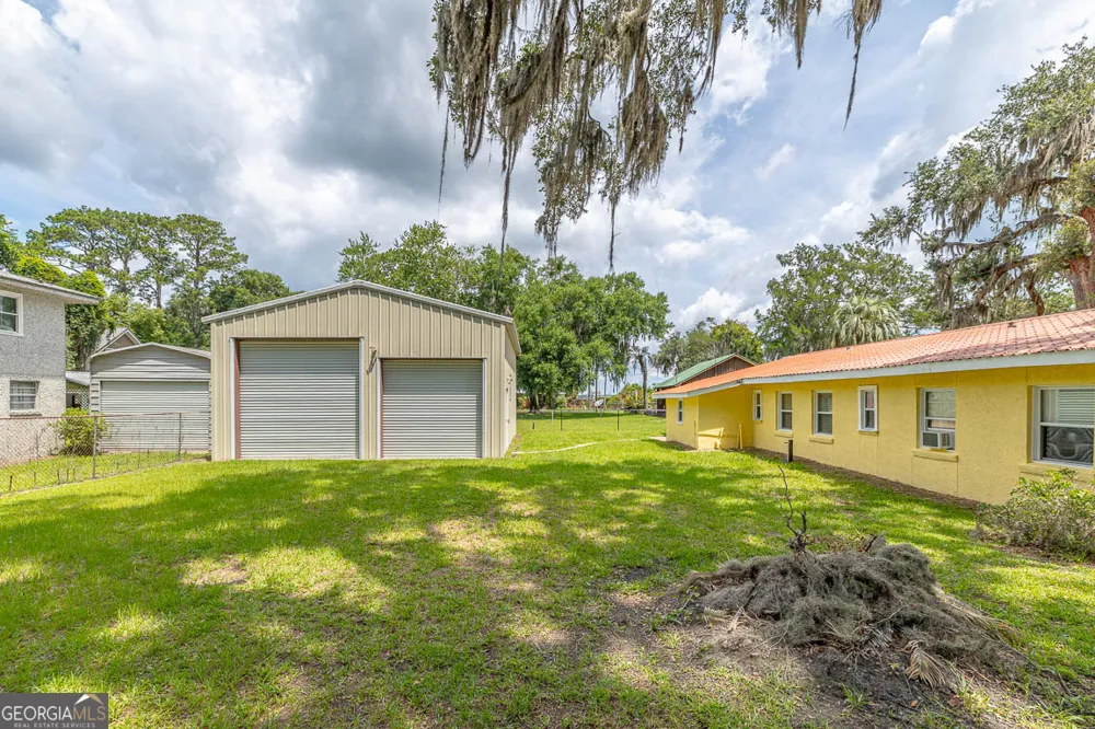 1291 River ST NE Townsend, GA 31331