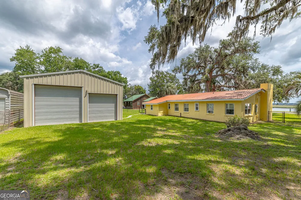 1291 River ST NE Townsend, GA 31331
