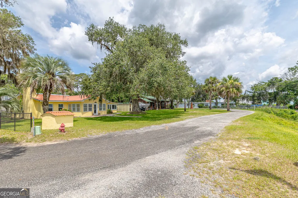 1291 River ST NE Townsend, GA 31331