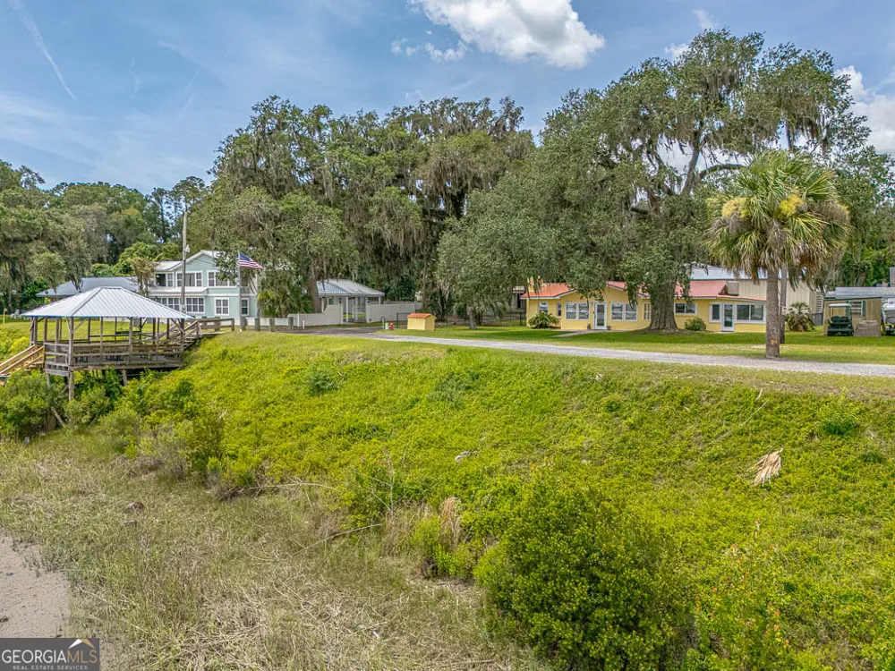 1291 River ST NE Townsend, GA 31331