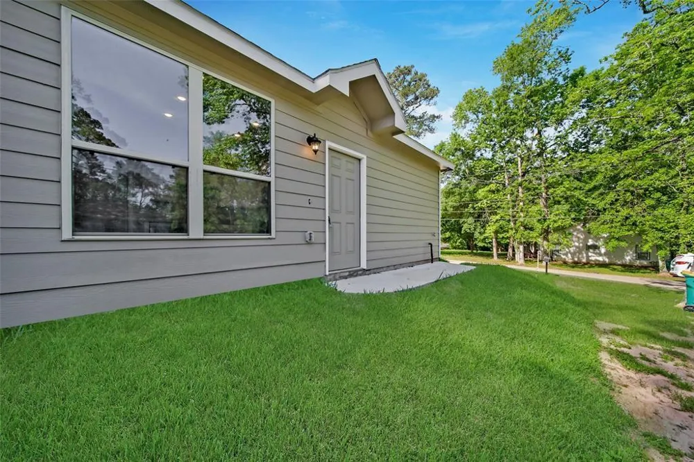 1307 St Lawrence River Rd Conroe, TX 77385