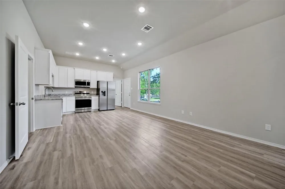 1307 St Lawrence River Rd Conroe, TX 77385