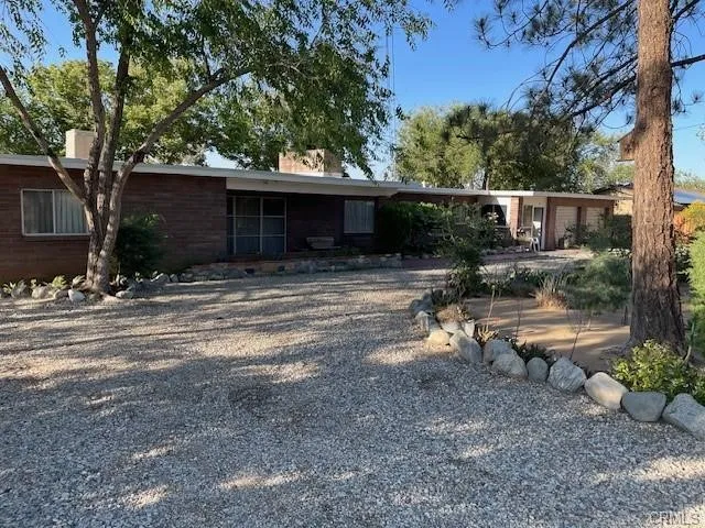 13127 E Avenue W11 Pearblossom, CA 93553
