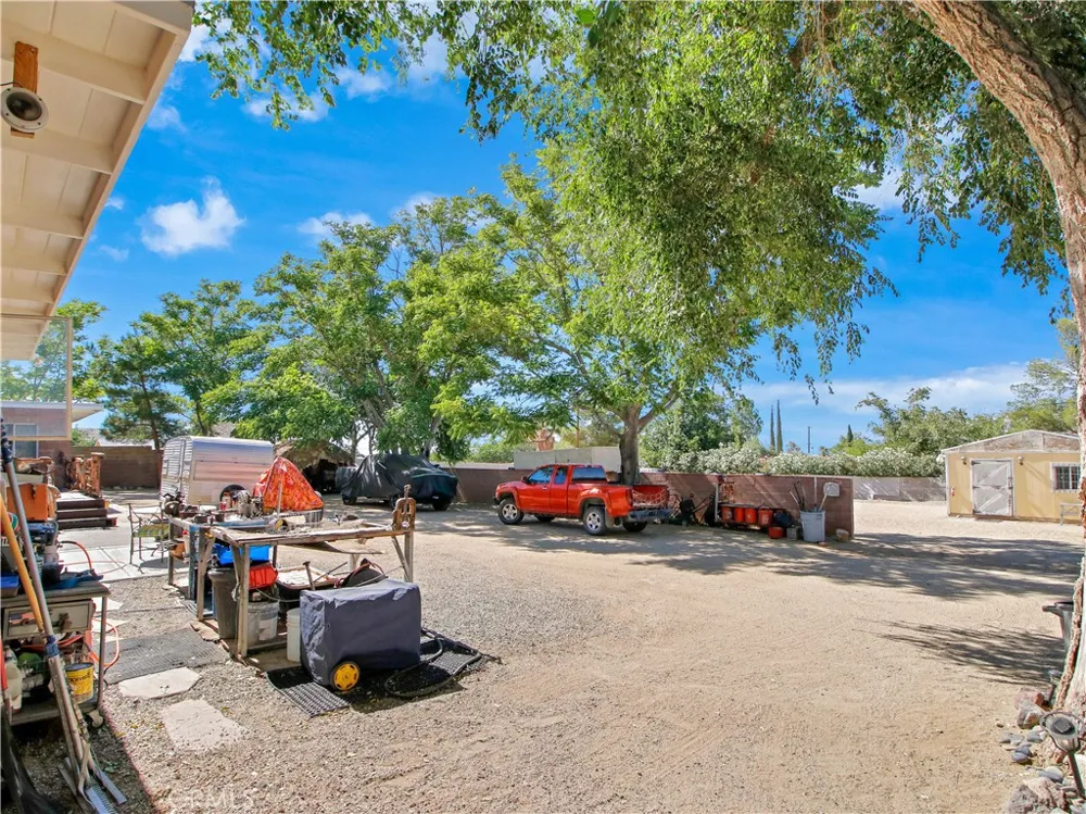 13127 E Avenue W11 Pearblossom, CA 93553