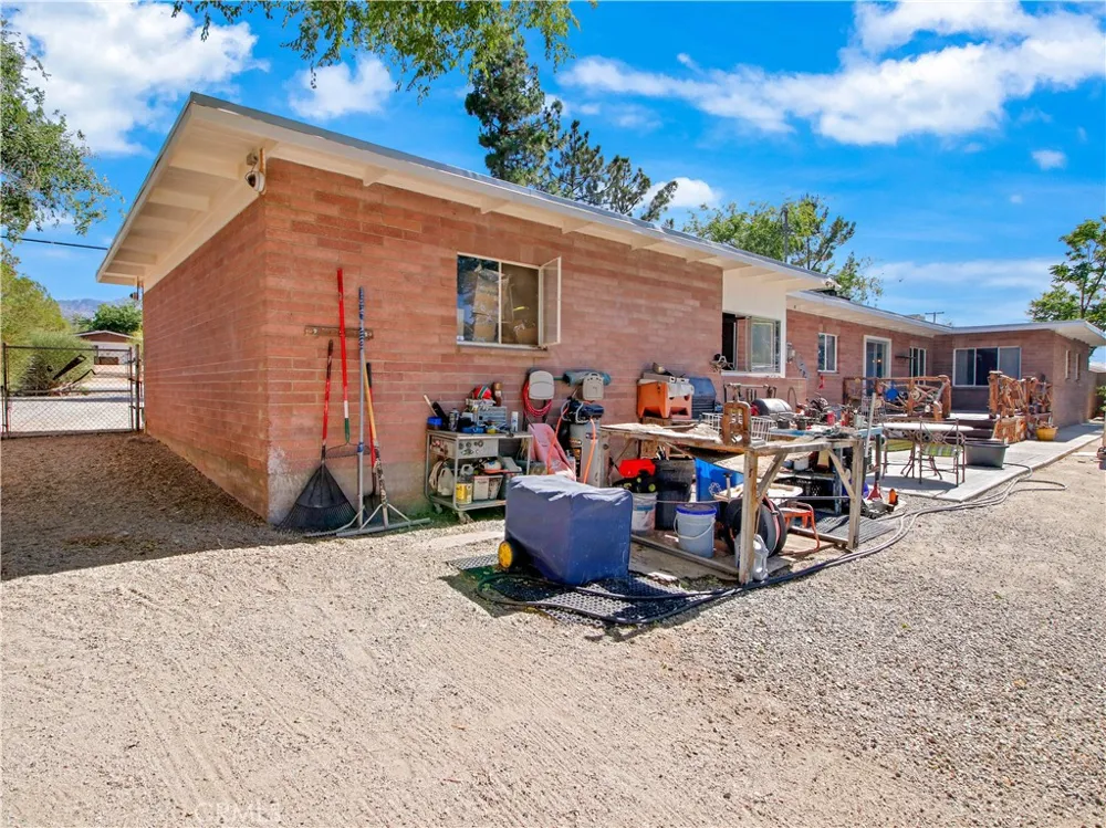 13127 E Avenue W11 Pearblossom, CA 93553