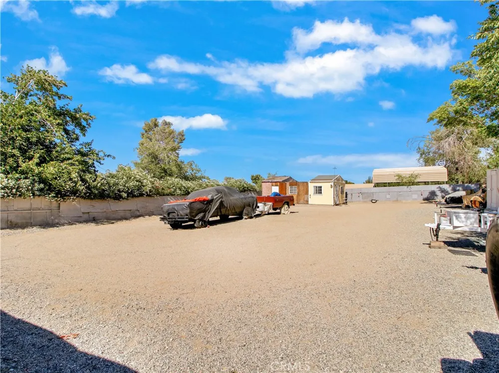 13127 E Avenue W11 Pearblossom, CA 93553