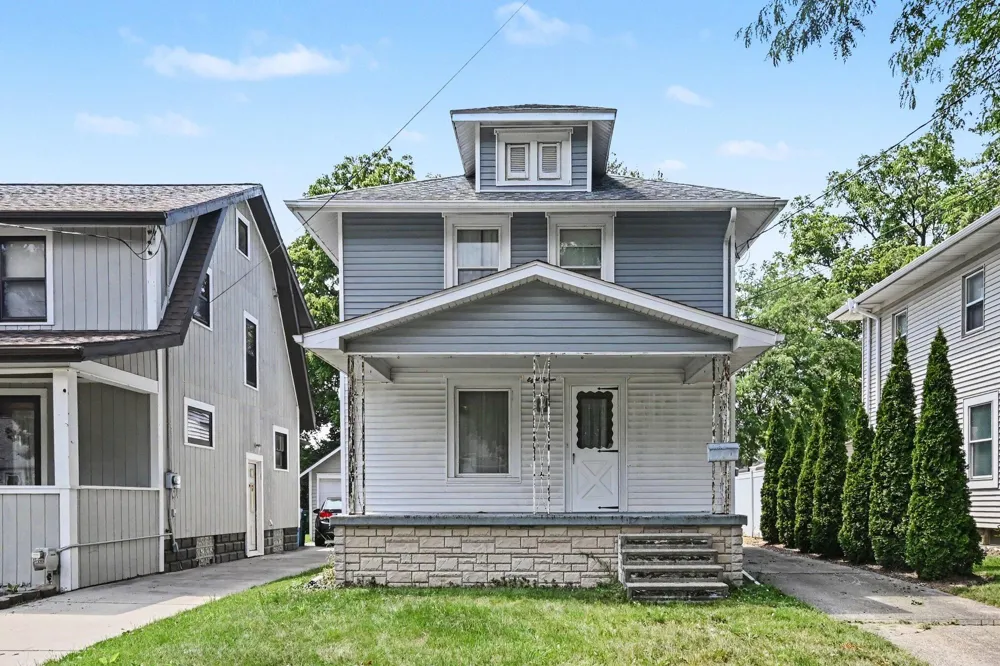 815 Francis Avenue Lansing, MI 48912