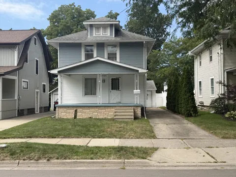 815 Francis Avenue