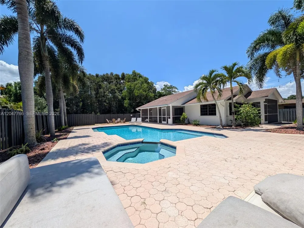 5131 SW 201st Ter Southwest Ranches, FL 33332