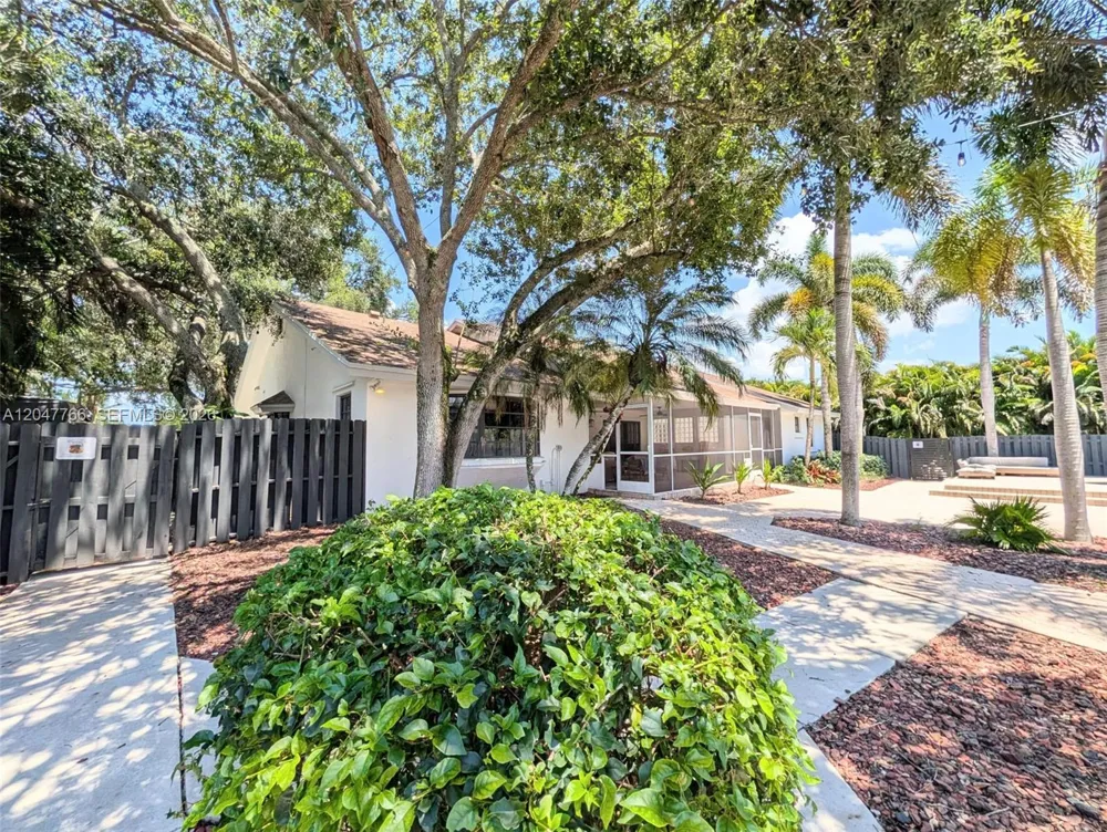5131 SW 201st Ter Southwest Ranches, FL 33332