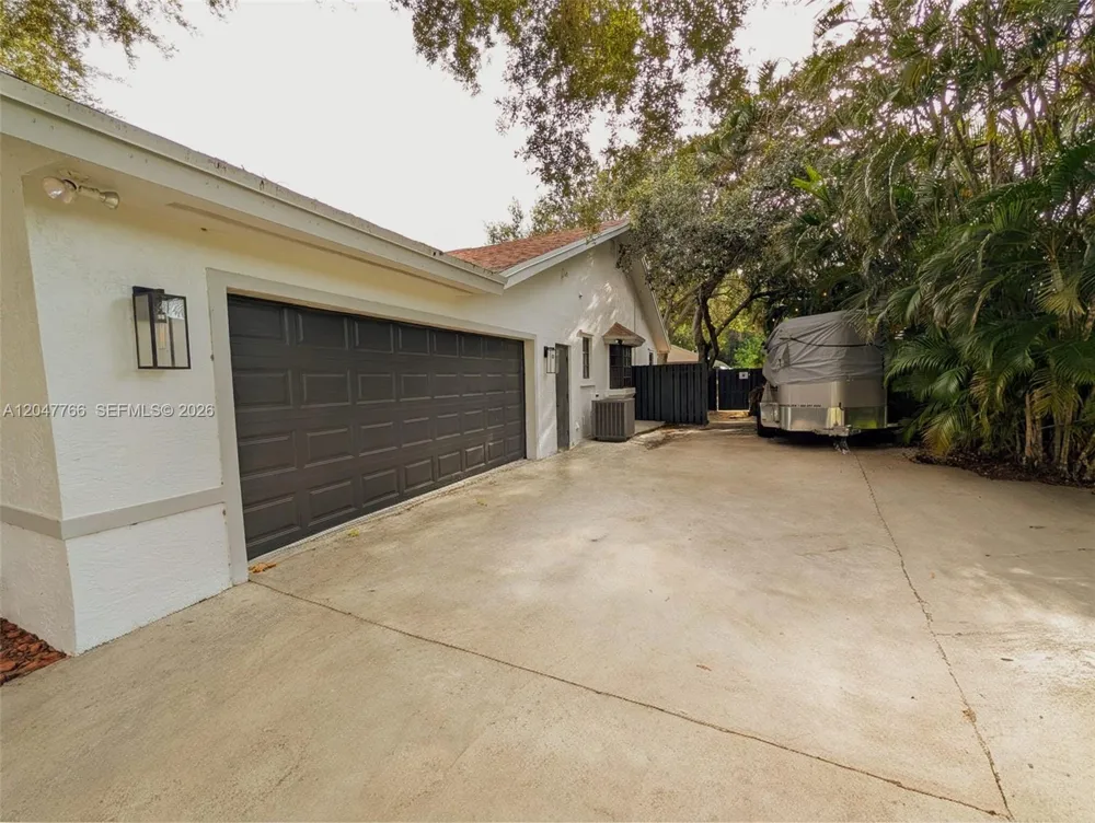 5131 SW 201st Ter Southwest Ranches, FL 33332