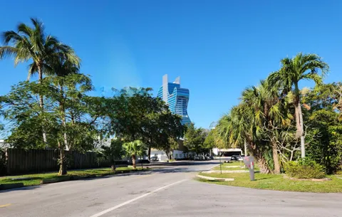 4471 SW 54th Court #1a-2b